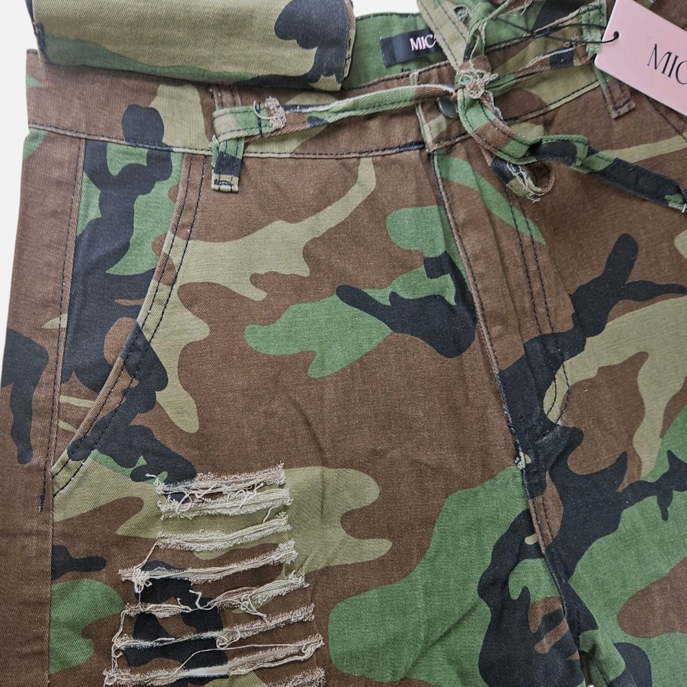 MICAS Camo Distressed Shorts Medium Utility Pouch Tie Belt Raw Hem 5" Inseam New - Picture 5 of 9